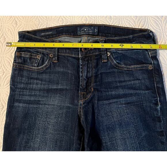 Lucky Brand Jeans
Excellent condition 
Size 2/26 - Picture 3 of 6